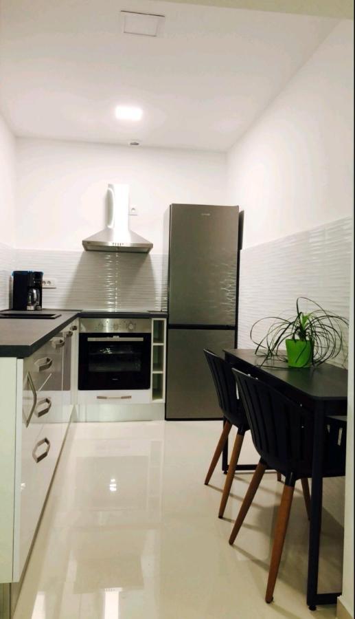 Apartment Deni พูลา ภายนอก รูปภาพ