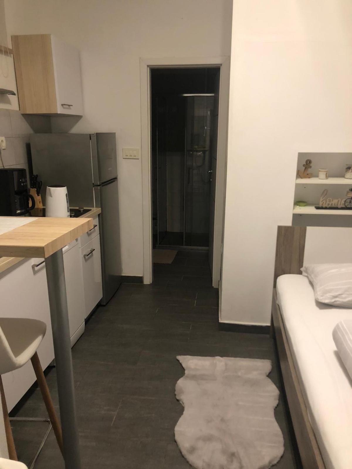 Apartment Deni พูลา ห้อง รูปภาพ