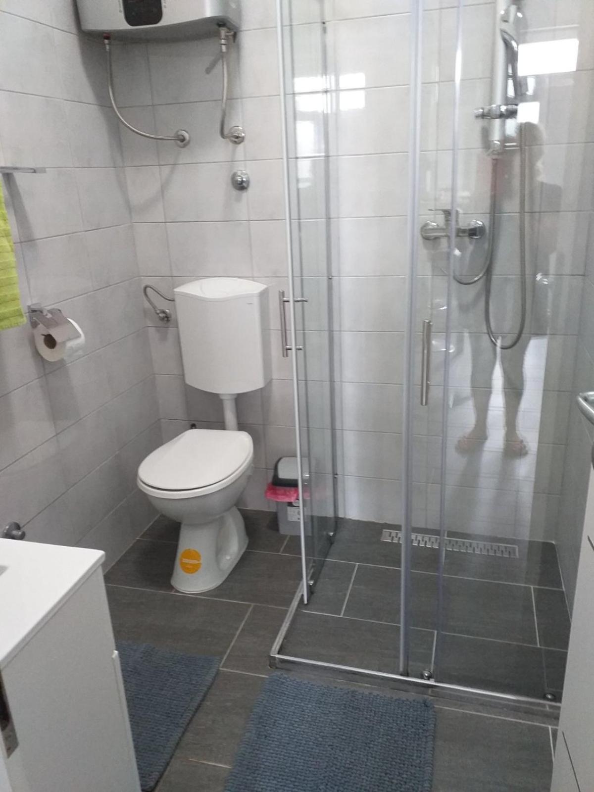 Apartment Deni พูลา ห้อง รูปภาพ